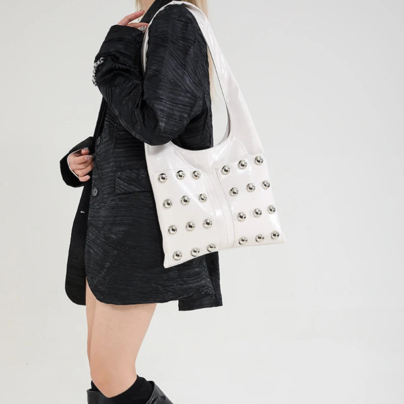 New Genuine Leather Rivet Bucket Bag Fashionabl Personality Trendy Cool Polka Dot Rivet Casual Luxury Brand Underarm Bag Handbag