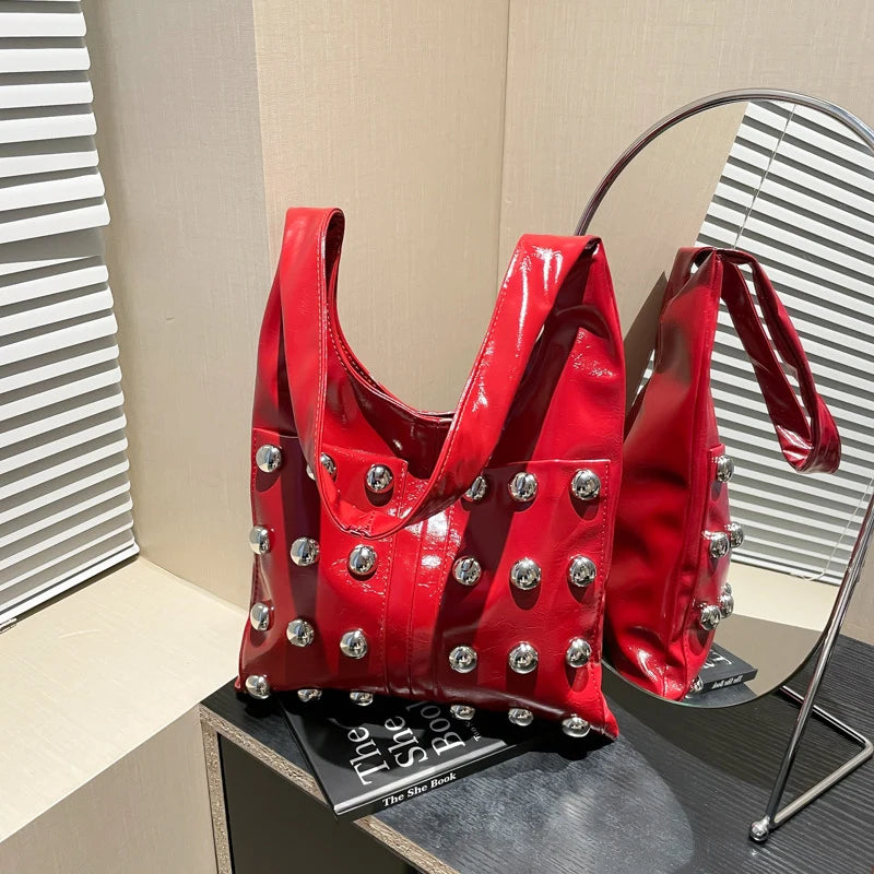 New Genuine Leather Rivet Bucket Bag Fashionabl Personality Trendy Cool Polka Dot Rivet Casual Luxury Brand Underarm Bag Handbag