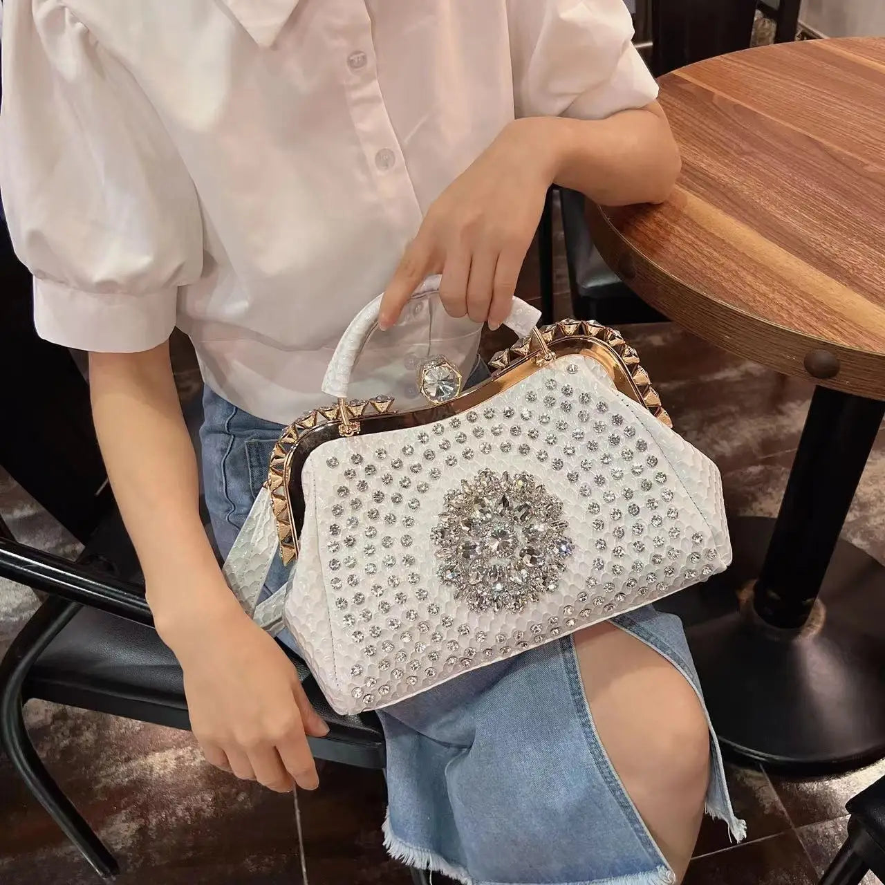 2024 New Luxury Fashion Diamonds Women's Handbags Leather Design Clip Rhinestone Bag Portable Tote Shoulder Messenger Bags