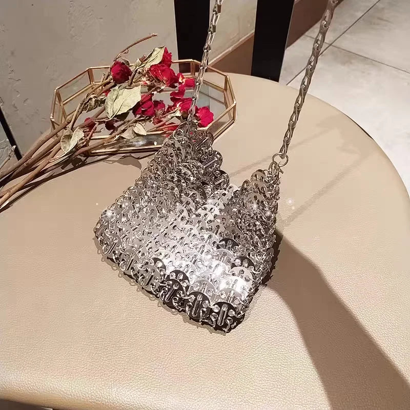 Women Bags Silver Metal Evening Bags Sequins Chain Woven Bag Hollow Clutch Purse Female Travel Holiday Shoulder Bag Handbag