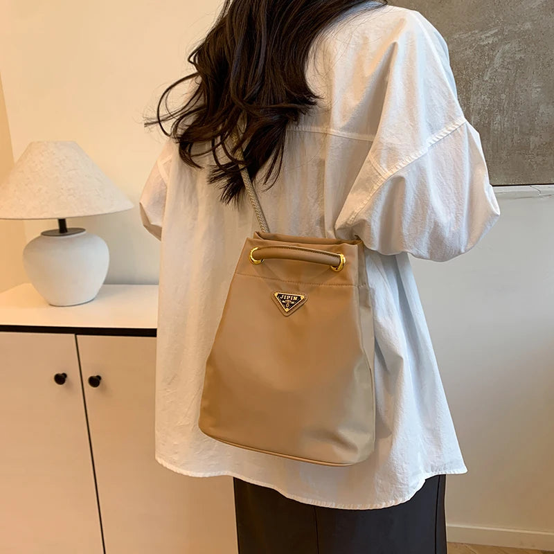 Simple Casual Versatile Women's Solid Color Nylon Cloth Single Shoulder Crossbody Bag Fashion Commuting Storage Bucket Bags