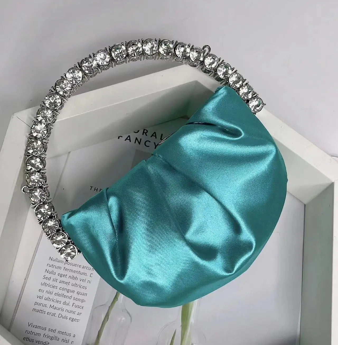 Luxury Circular Metal Handle Mini Bag Women Handbag Glitter Shiny Rhinestone Evening Bag Wedding Party Clutch Purse Shoulder Bag