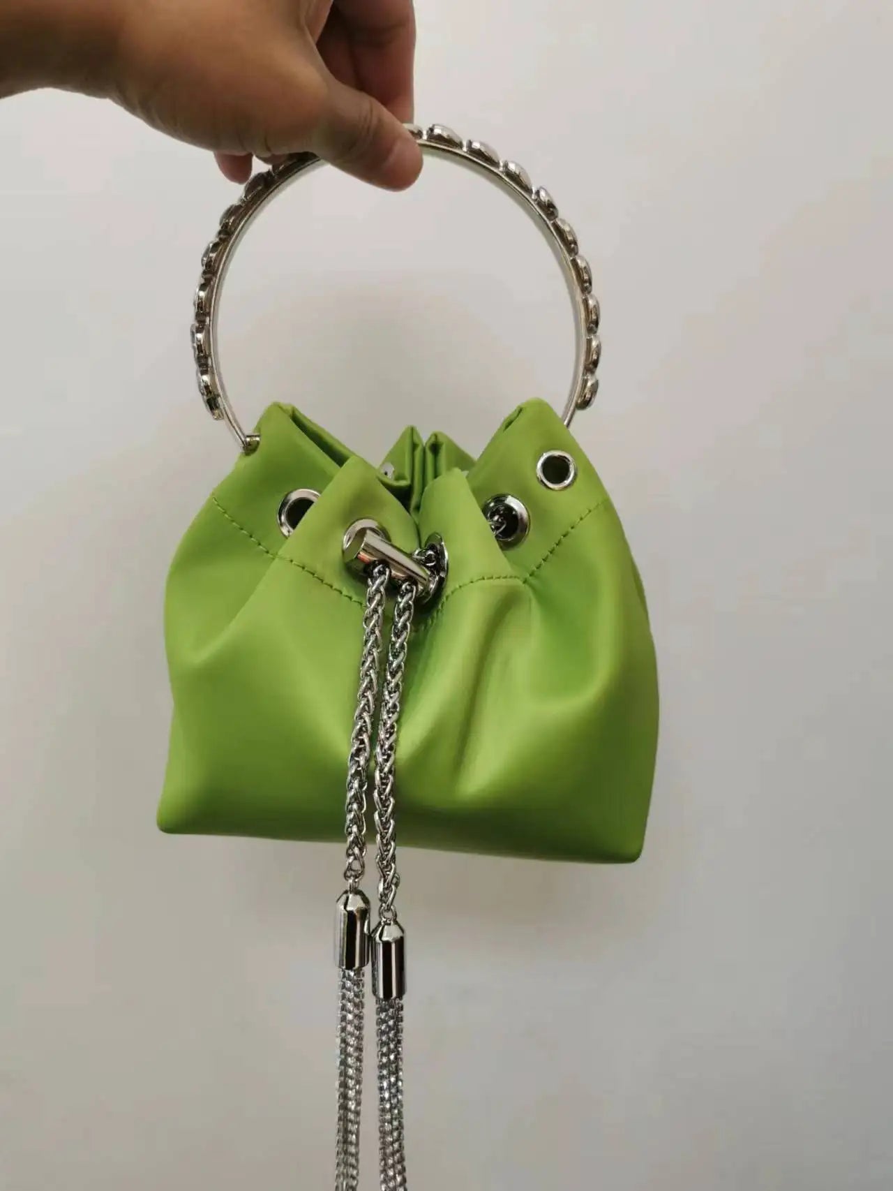 WOMEN BAG High Quality Silk Bucket Bags Diamonds Female Personalized Shoulder Tassels Chains Handbags For Women Crossbady Bag
