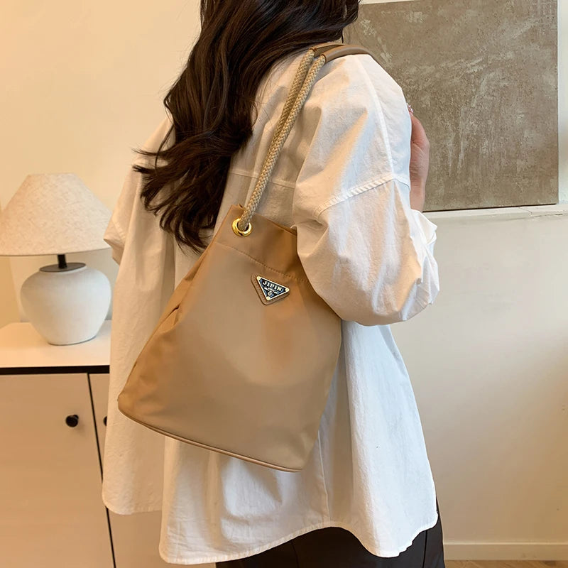 Simple Casual Versatile Women's Solid Color Nylon Cloth Single Shoulder Crossbody Bag Fashion Commuting Storage Bucket Bags