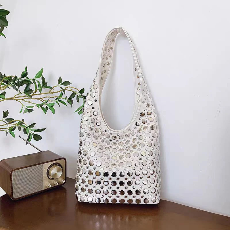 New Genuine Leather Rivet Bucket Bag Fashionabl Personality Trendy Cool Polka Dot Rivet Casual Luxury Brand Underarm Bag Handbag