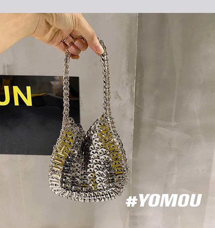 Women Bags Silver Metal Evening Bags Sequins Chain Woven Bag Hollow Clutch Purse Female Travel Holiday Shoulder Bag Handbag