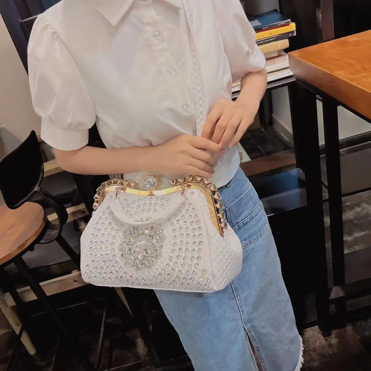 2024 New Luxury Fashion Diamonds Women's Handbags Leather Design Clip Rhinestone Bag Portable Tote Shoulder Messenger Bags