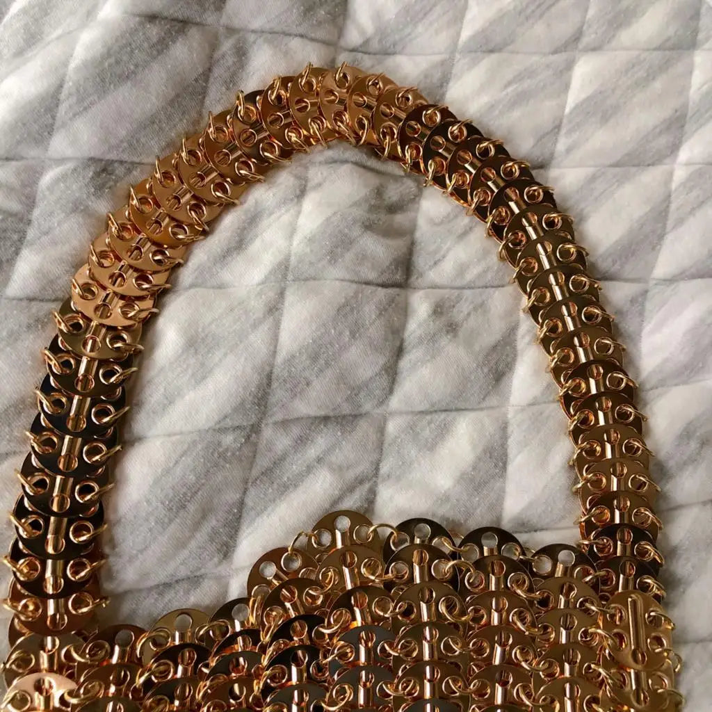 Women Bags Silver Metal Evening Bags Sequins Chain Woven Bag Hollow Clutch Purse Female Travel Holiday Shoulder Bag Handbag