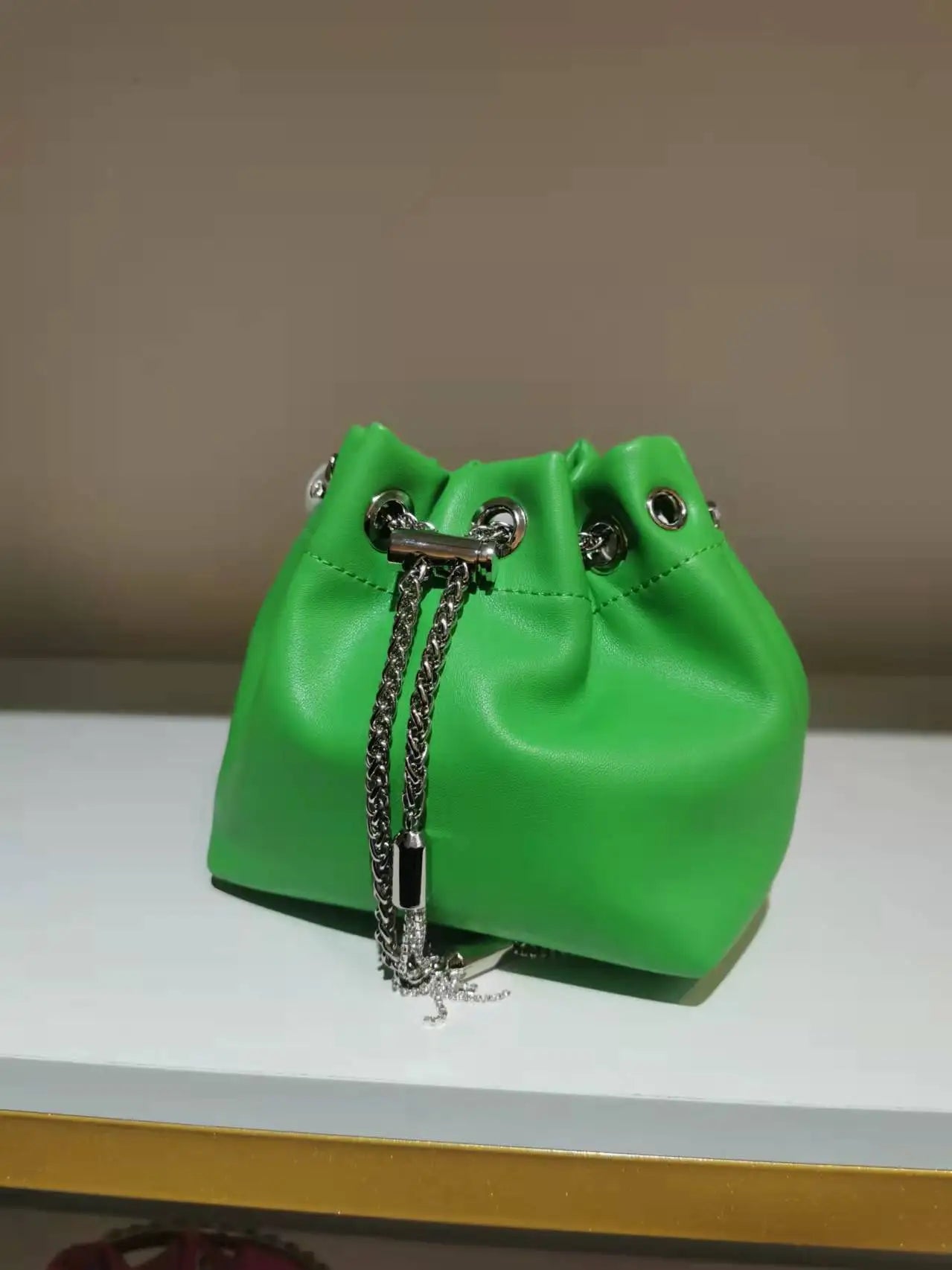 WOMEN BAG High Quality Silk Bucket Bags Diamonds Female Personalized Shoulder Tassels Chains Handbags For Women Crossbady Bag