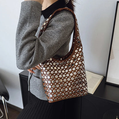 New Genuine Leather Rivet Bucket Bag Fashionabl Personality Trendy Cool Polka Dot Rivet Casual Luxury Brand Underarm Bag Handbag