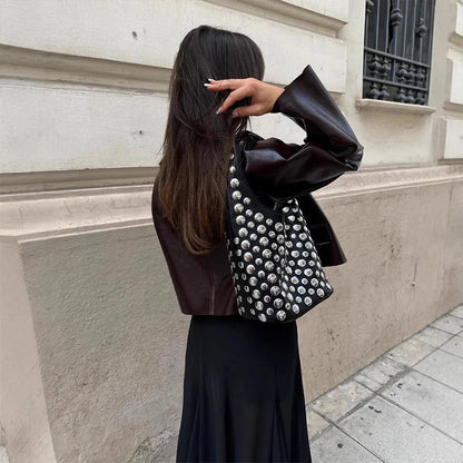 New Genuine Leather Rivet Bucket Bag Fashionabl Personality Trendy Cool Polka Dot Rivet Casual Luxury Brand Underarm Bag Handbag