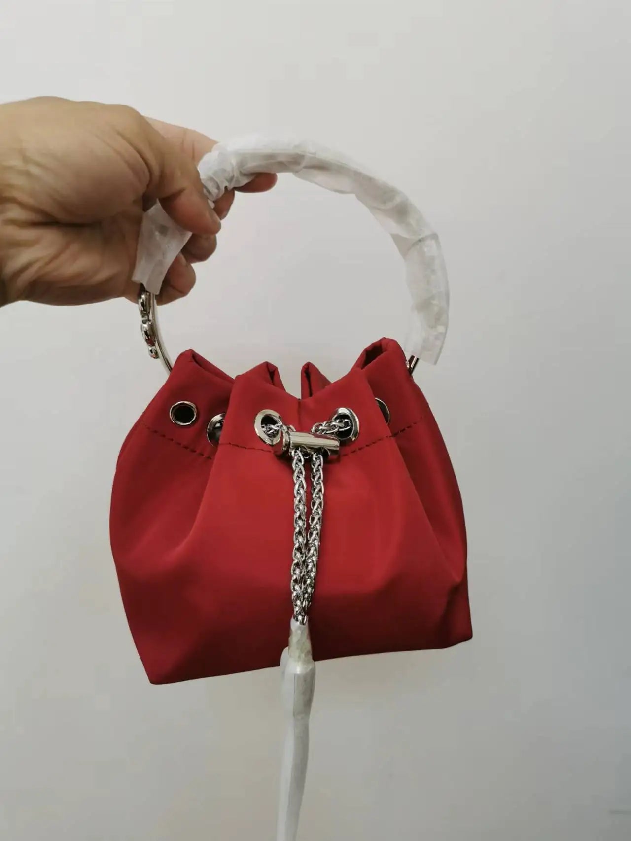 WOMEN BAG High Quality Silk Bucket Bags Diamonds Female Personalized Shoulder Tassels Chains Handbags For Women Crossbady Bag